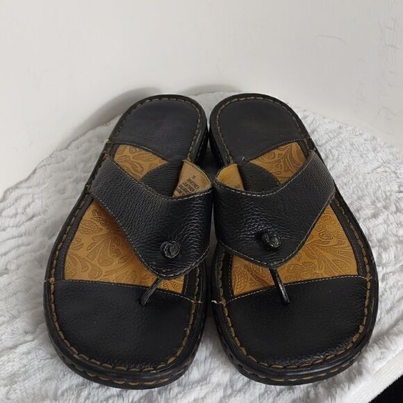 High Sierra Black Leather Woman's Thong Sandals - Picture 7 of 7